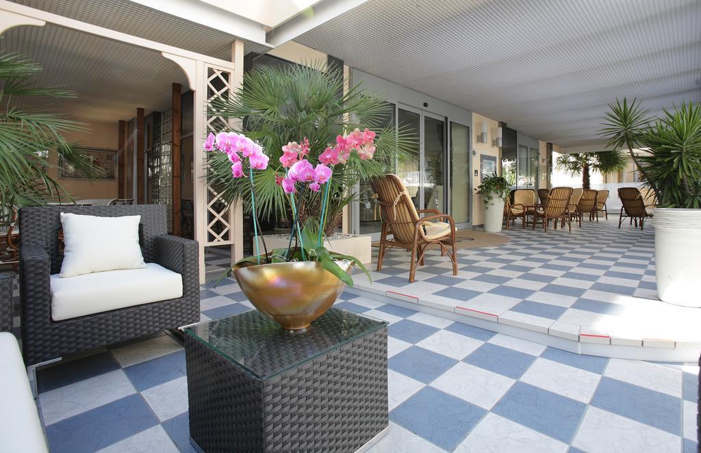 Hotel Venezia 里米尼 外观 照片